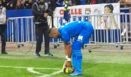 掘金核心连续两场三双（掘金领袖两战连拿三双）