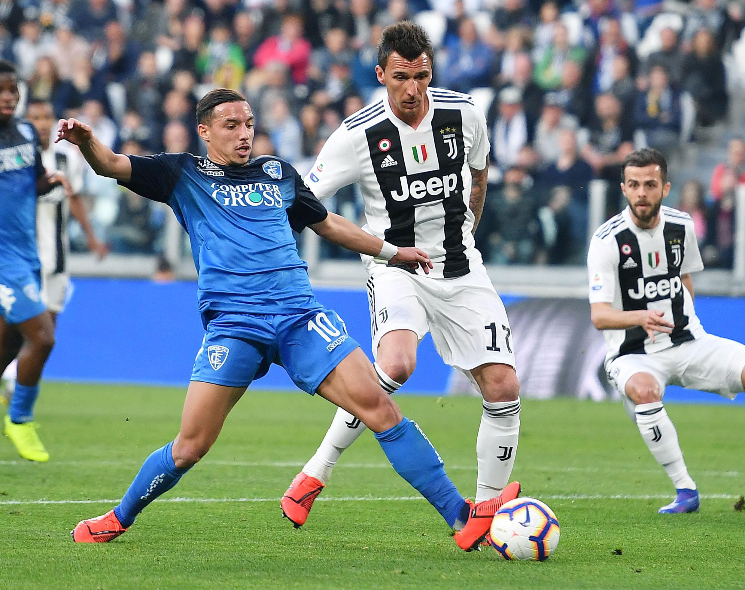 欧冠近11战打进12球，劳塔罗当选国米2-1凯拉特队内最佳球员（欧冠近11场斩12球，劳塔罗当选国米2-1凯拉特一战队内最佳）