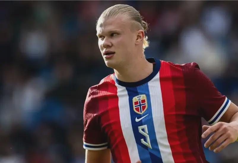 爆大冷！3-2，男排亚洲独苗挺进世锦赛8强，中国男排同组劲敌出局（3比2逆袭，亚洲独苗挺进世锦赛八强，中国男排同组劲敌止步）