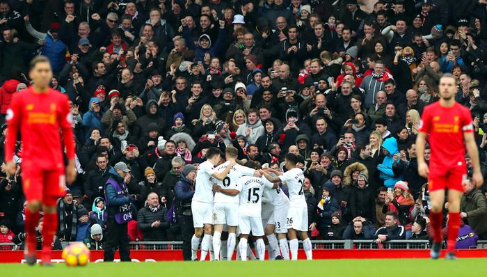 巴萨官方欢迎梅西回归诺坎普：里奥，我们随时欢迎你回家！（巴萨官宣欢迎梅西重返诺坎普：里奥，家门永远为你敞开！）