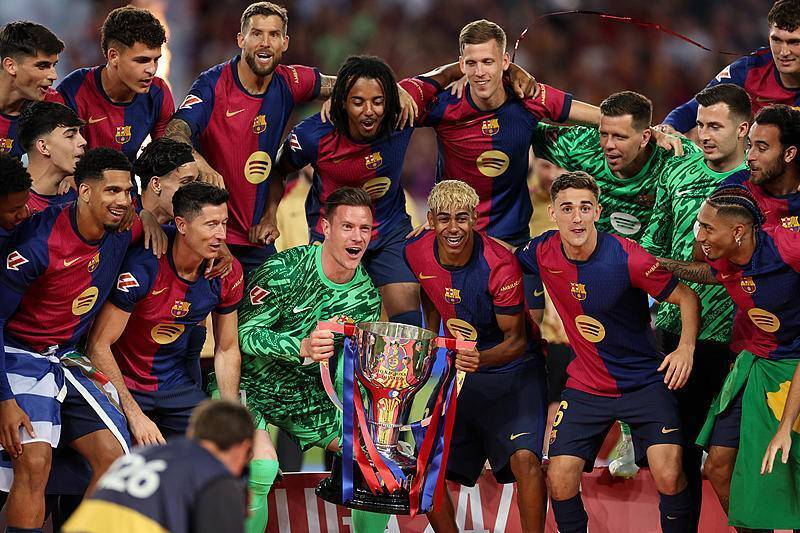 佩杜拉：米兰全力续约迈尼昂，暂时不考虑引进其他门将（佩杜拉：米兰优先推进迈尼昂续约，短期内不考虑引进新门将）