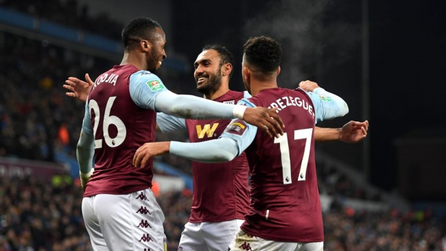 “封神”助力续航绿茵梦想，新鹏城与台铃举行车辆交付仪式（封神加持续航绿茵征程，台铃携手新鹏城完成车辆交付）