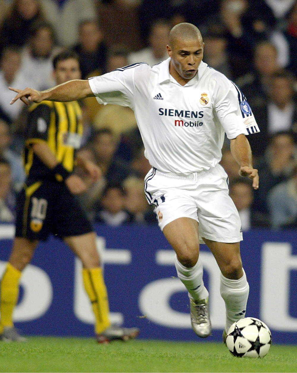 NBA常规赛战报：快船客场险胜雷霆,（NBA常规赛快讯：快船客场险胜雷霆）