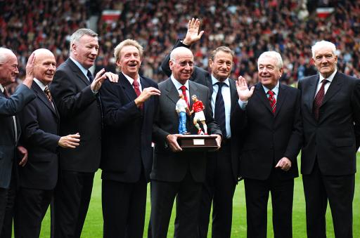 马丁内利：我进球后和马杜埃凯有过交流，我说他的进球更精彩（马丁内利：进球后与马杜埃凯交流，直言对方破门更精彩）