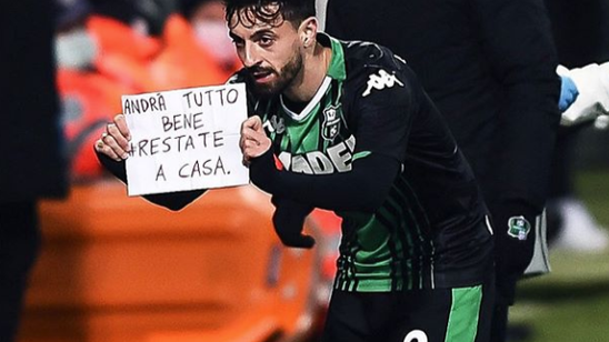 男篮传奇得分后卫曾对科比砍20分，800度近视神准投篮（800度近视也挡不住准星：这位男篮传奇分卫曾在科比面前砍下20分）