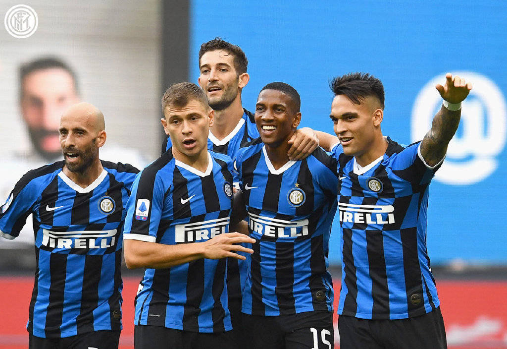 娄一晨谈斯卢茨基：他对自己的战术有近乎痴迷的坚持（娄一晨评斯卢茨基：对战术的坚持近乎偏执）