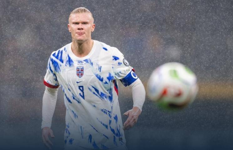 菅原由势：我会带着向世界杯冠军发起冲击的竞争意识去准备（菅原由势：我将以冲击世界杯冠军的竞争心态备战）