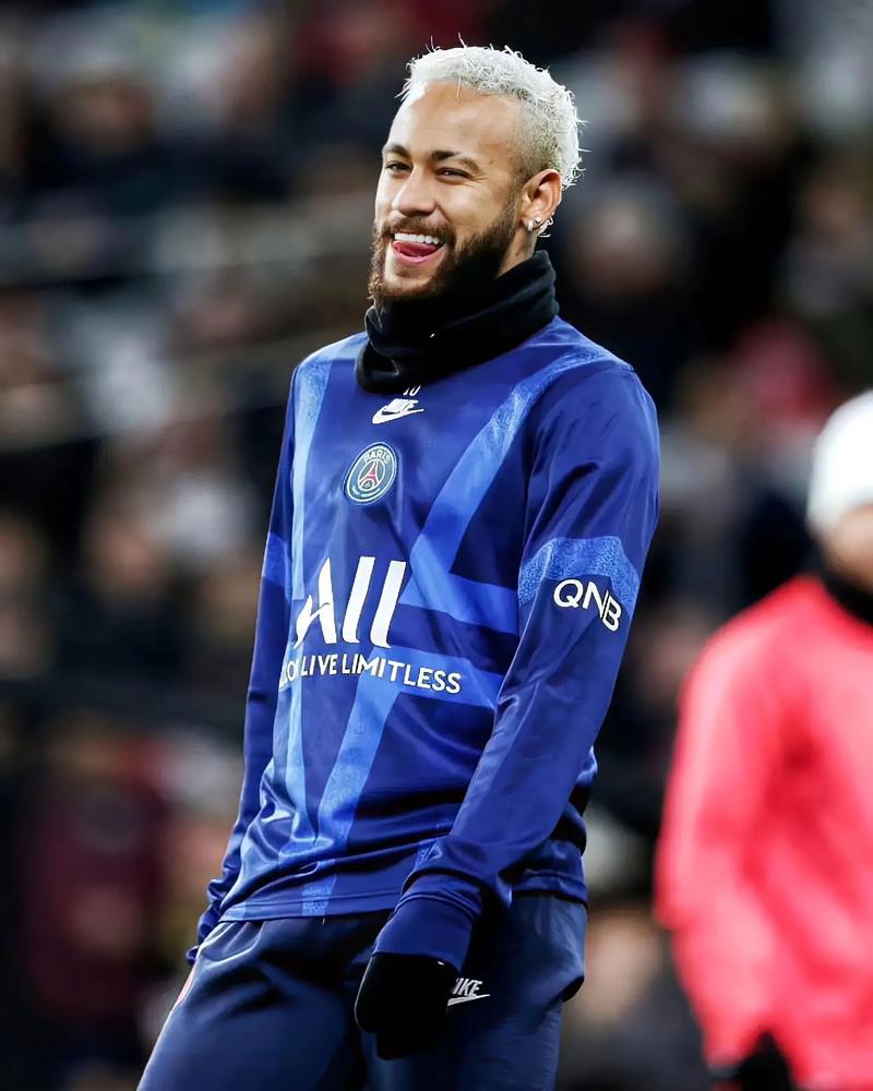 混团世界杯：国乒8-2法国，6连胜！王曼昱救4个局点，大胖惨遭逆转（混团世界杯国乒8-2法国豪取六连胜：王曼昱连救4个局点，樊振东遭逆转）