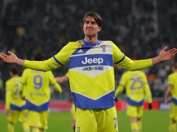 德天空：拜仁目前对格里马尔多没兴趣，夏窗不太可能引进他（德国天空体育：拜仁现阶段无意格里马尔多，今夏引进可能性渺茫）