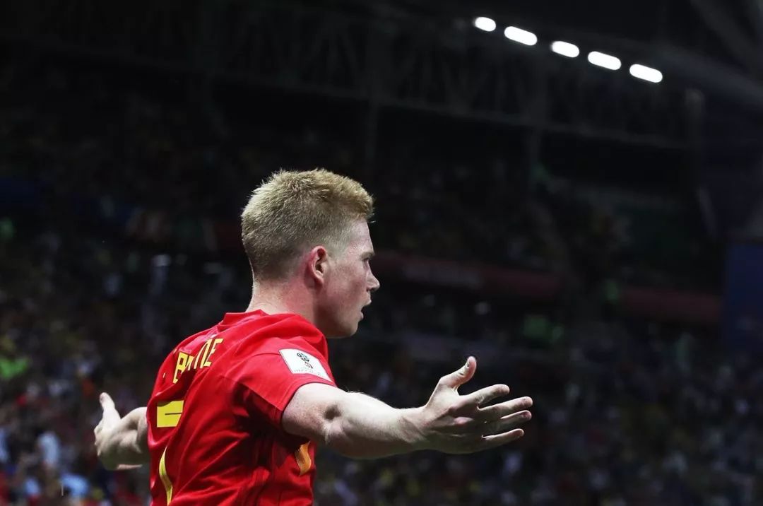 中超：武汉三镇2-0战胜上海申花（中超：武汉三镇2比0击败上海申花）